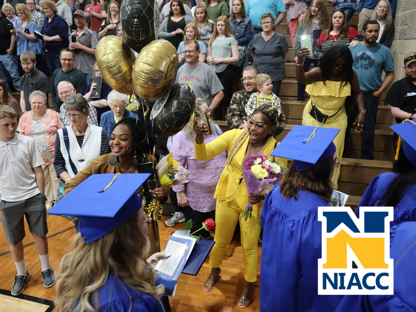 niacc_grad-83
