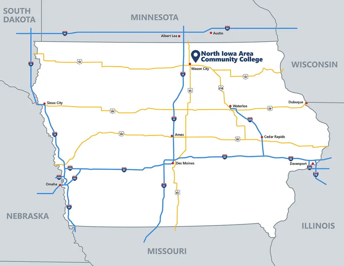 Map of Iowa highlighting the location of North Iowa Area Community College in Mason City. Major highways (I-35, I-80, I-90) and cities including Des Moines, Ames, Cedar Rapids, Waterloo, Dubuque, Sioux City, and Davenport are shown, along with surrounding states: Minnesota, Wisconsin, Illinois, Missouri, Nebraska, and South Dakota.